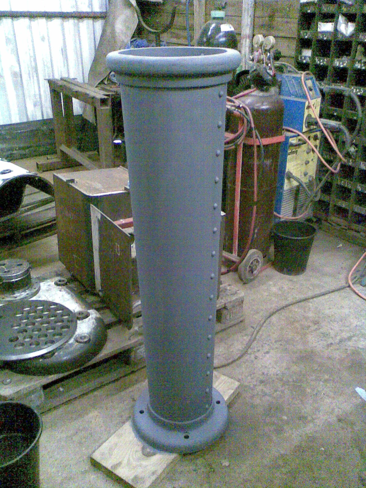 avelingchimney.jpg